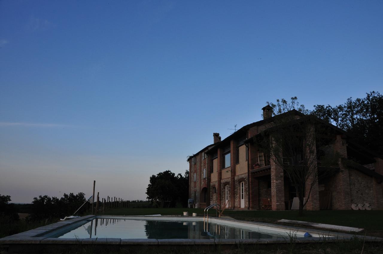 Bosco Dei Poveri Agazzano 外观 照片