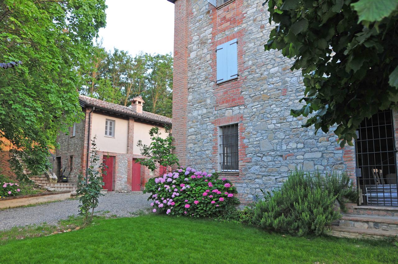 Bosco Dei Poveri Agazzano 外观 照片